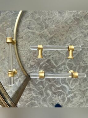 Set of 6 Acrylic & Brushed Gold Cabinet Pulls | 5” Modern T-Bar Drawer Handles